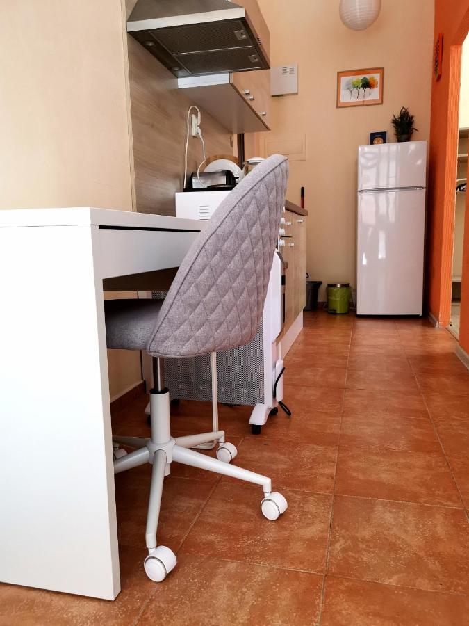 4 Seasons Apartments, A1