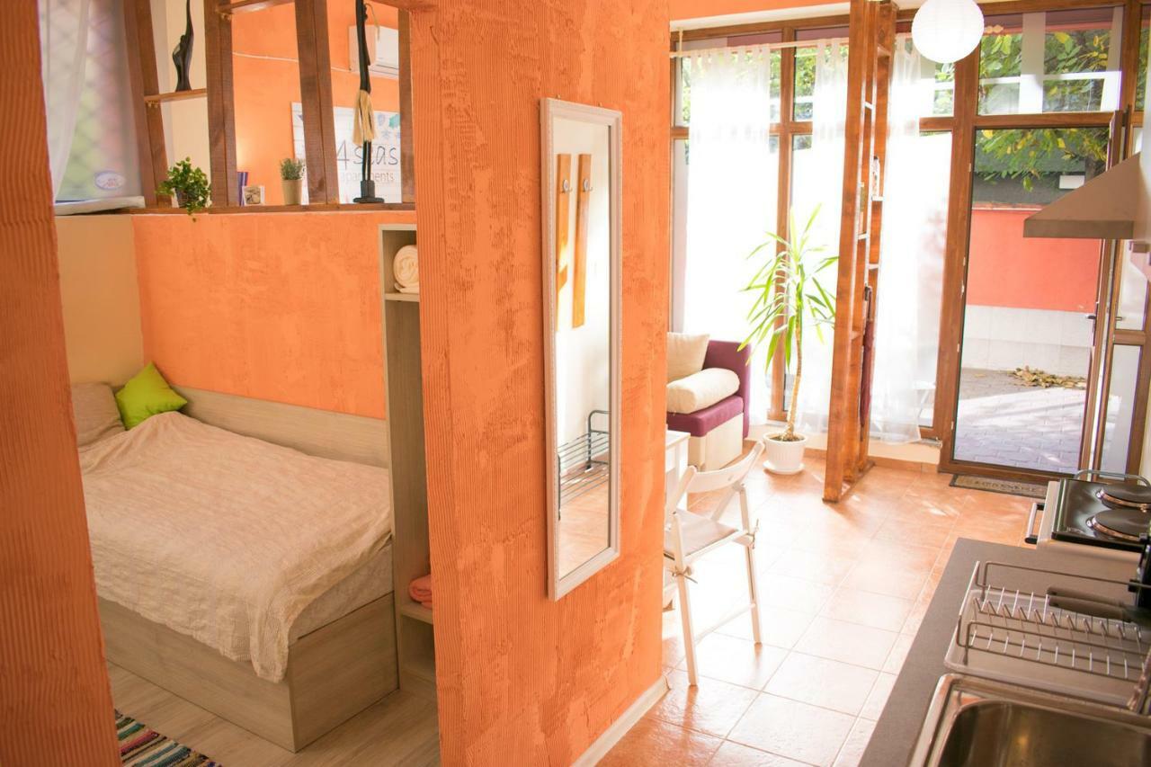 4 Seasons Apartments, A1 *